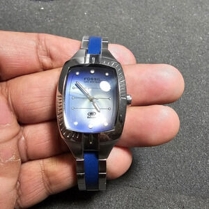 Vintage Fossil Blue Ladies Quartz Watch Silver Tone Y2K AM-3628 Working